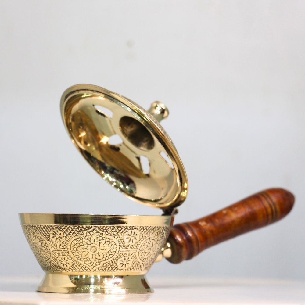 Brass Jyot with Handle – Traditional Oil Lamp for PoojaDecor
